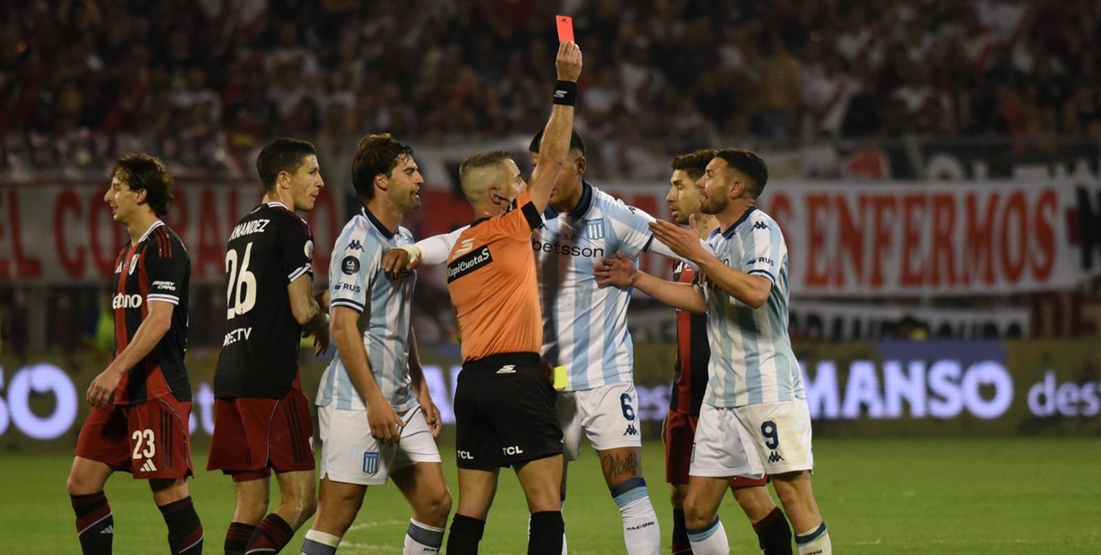 Apuestas de tarjetas en fútbol argentino: métricas, árbitros y estrategias prácticas